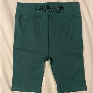 Calvin Klein women’s size M turquoise athletic shorts